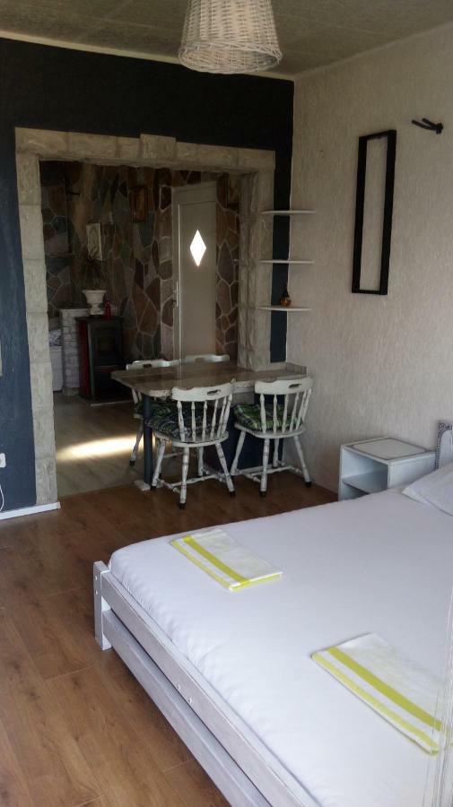 Apartmani Mira Сень Экстерьер фото